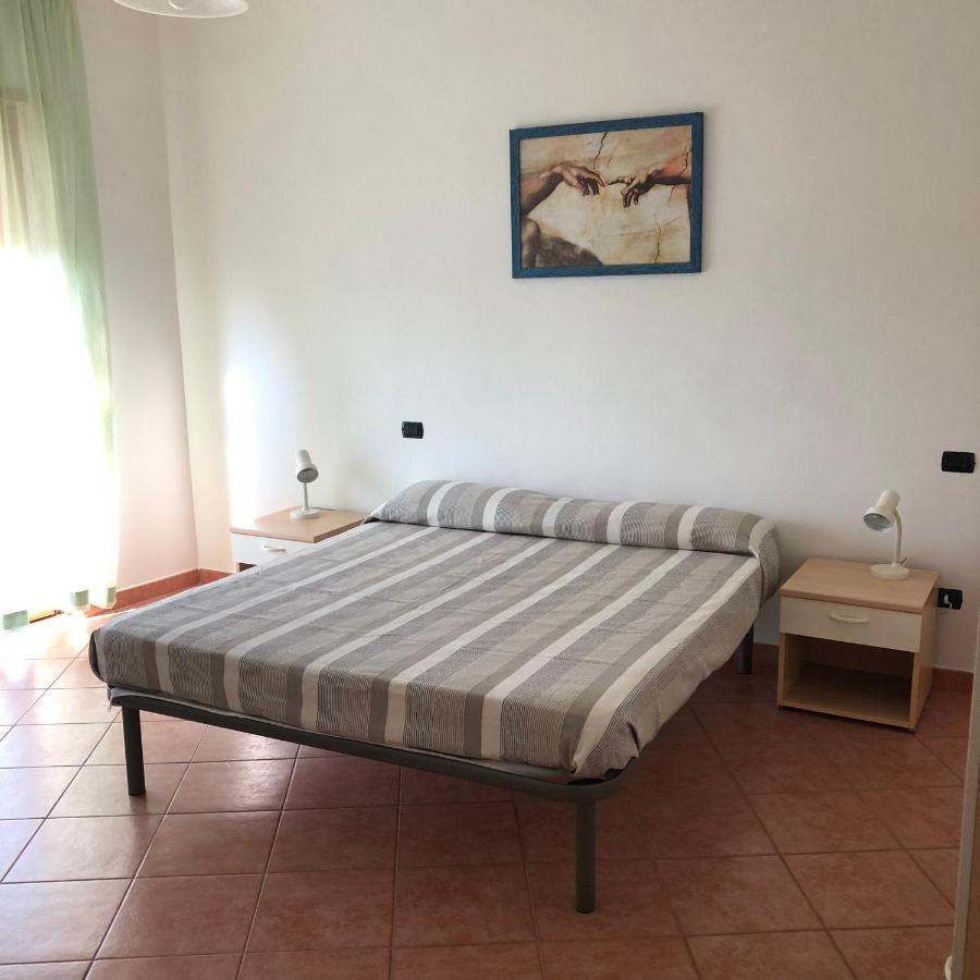 Appartamento In Centro Tortolì Buitenkant foto