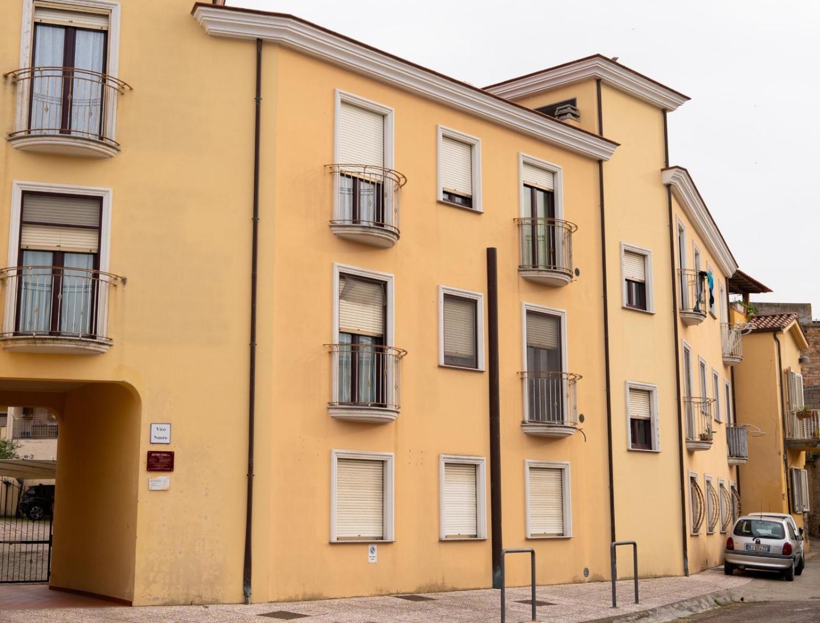 Appartamento In Centro Tortolì Buitenkant foto