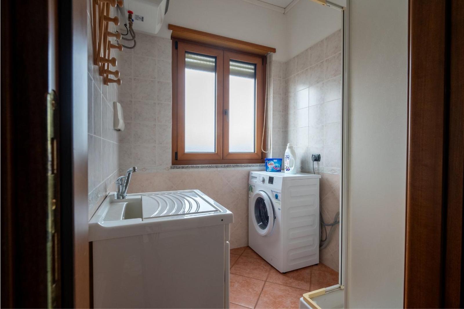 Appartamento In Centro Tortolì Buitenkant foto
